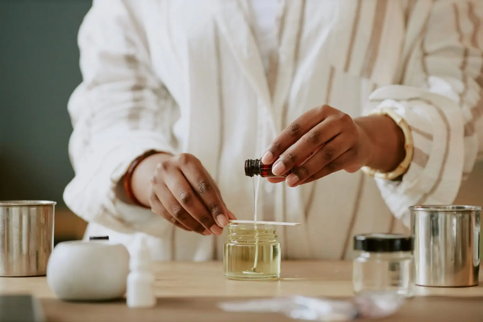 Blending a custom candle fragrance